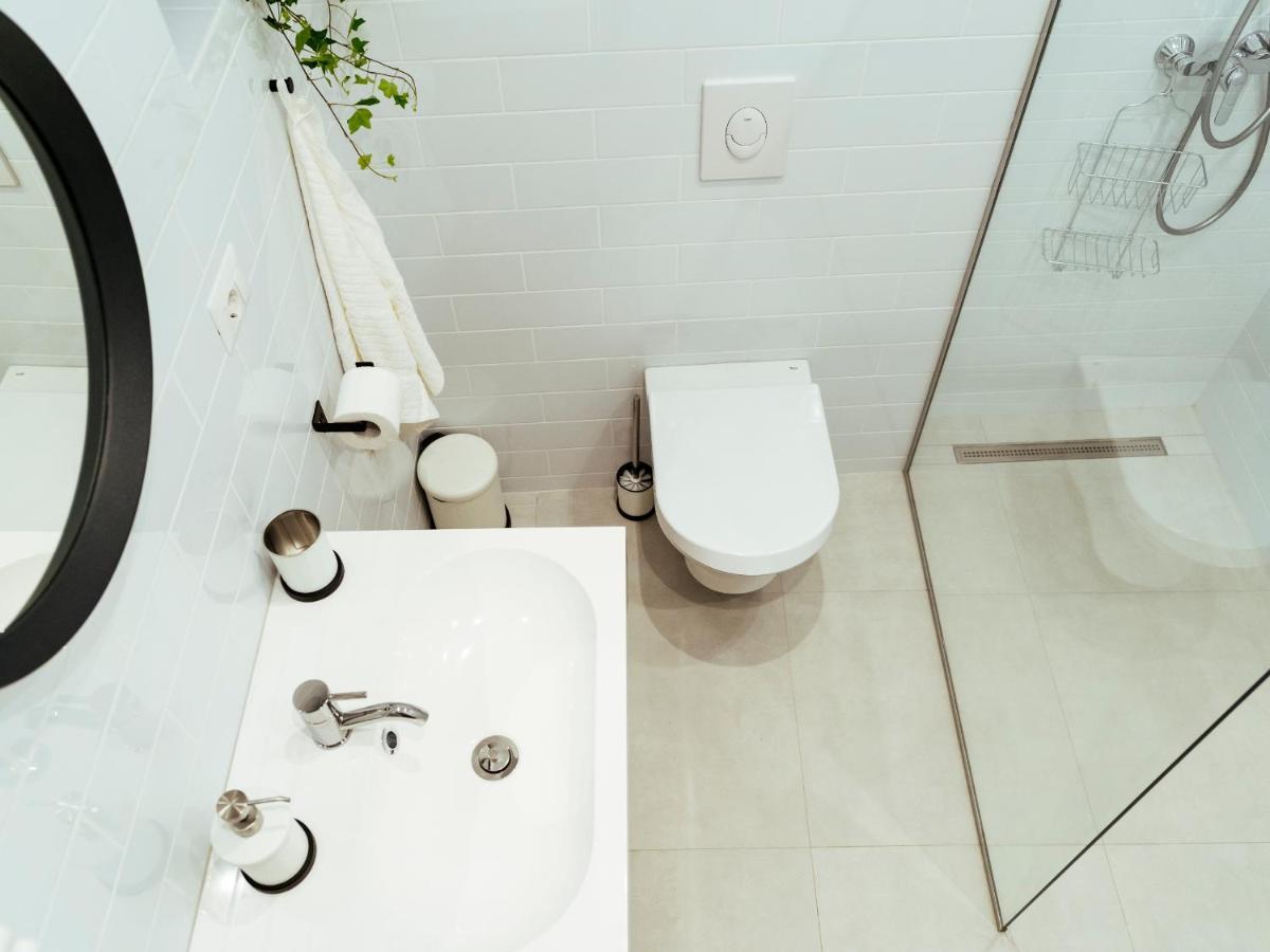 Bright 3Br Flat - Top Location - Green View Balcony Bucharest Exterior photo