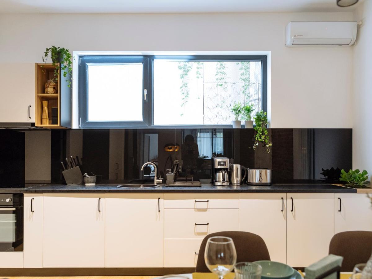 Bright 3Br Flat - Top Location - Green View Balcony Bucharest Exterior photo