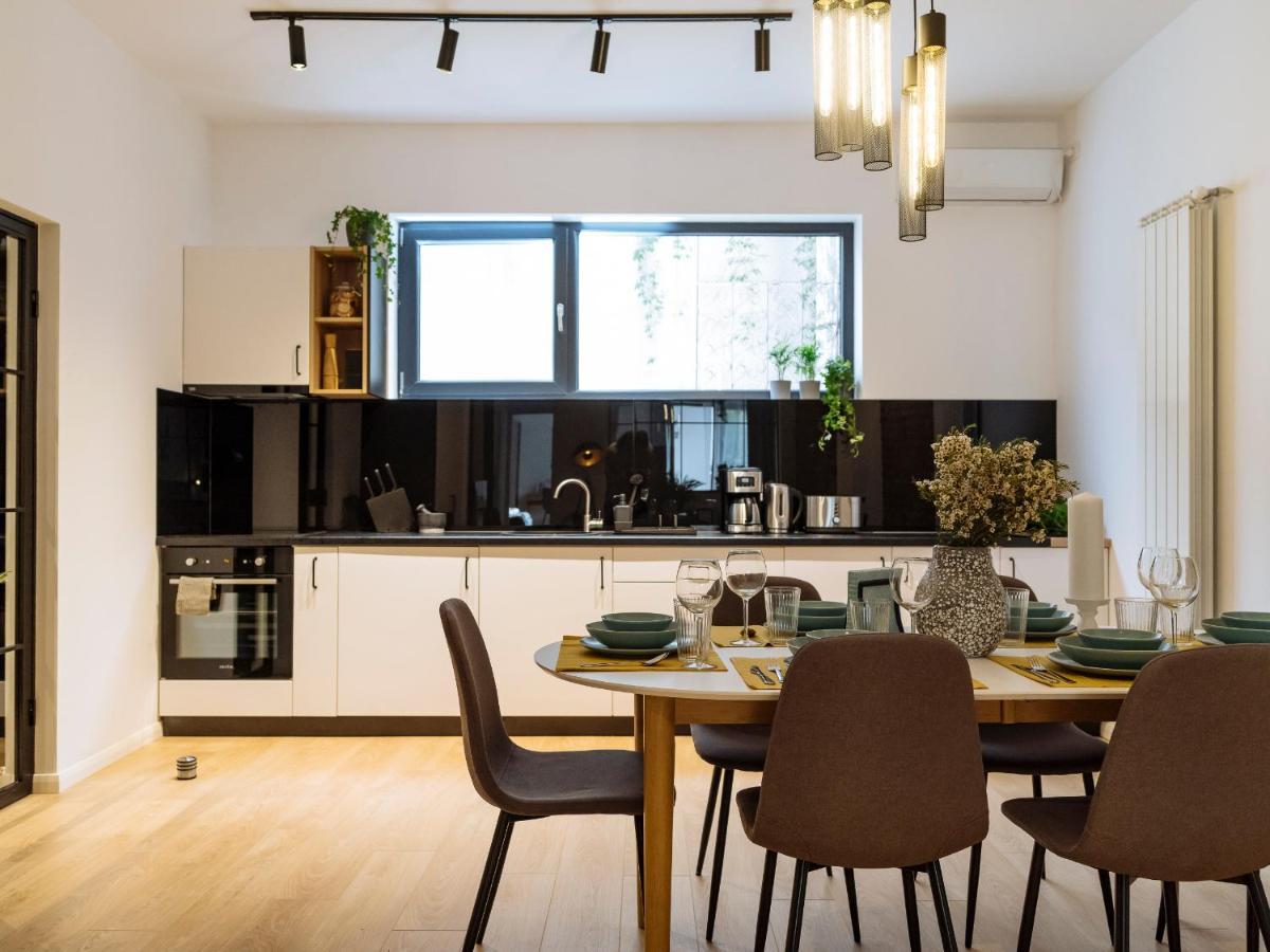 Bright 3Br Flat - Top Location - Green View Balcony Bucharest Exterior photo